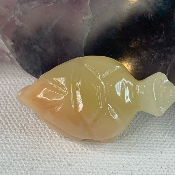 MINI Calcite Crystal Turtle Figurine Natural Stone Hand Carved Animal Tortoise - Picture 10 of 12